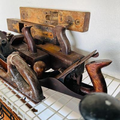 Vintage Carpentry Planes  (G- JM)