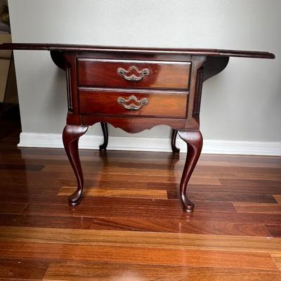 THOMASVILLE End Table With Sides **See Discription**