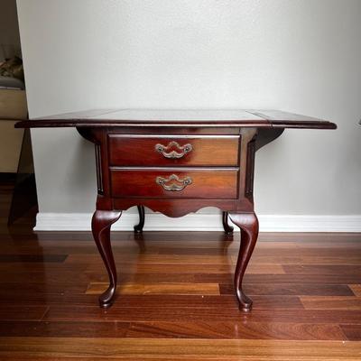 THOMASVILLE End Table With Sides **See Discription**