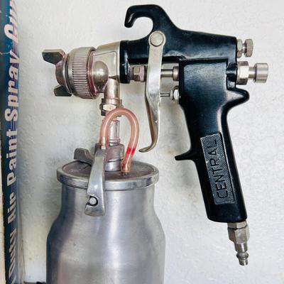 Central Pneumatic Paint Spray Guns. (G-JM)