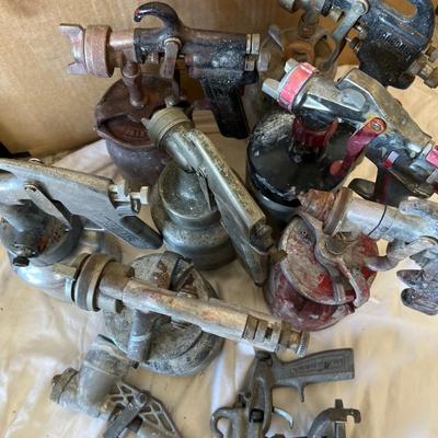 Central Pneumatic Paint Spray Guns. (G-JM)