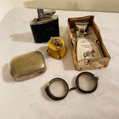 Vintage Lighters and Clippers (GR-SL)