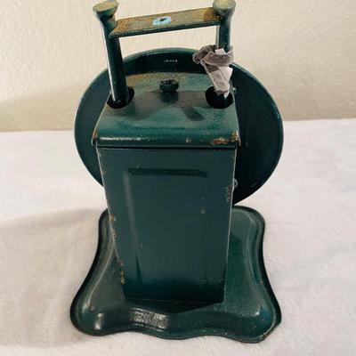 Vintage Kitchen Items (GR-SL)