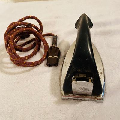 Vintage Kitchen Items (GR-SL)