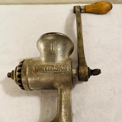 Vintage Kitchen Items (GR-SL)