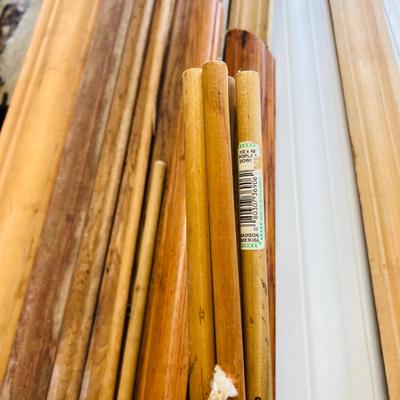 Wood Trim and Carpentry Levels  G-JM)