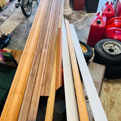 Wood Trim and Carpentry Levels  G-JM)