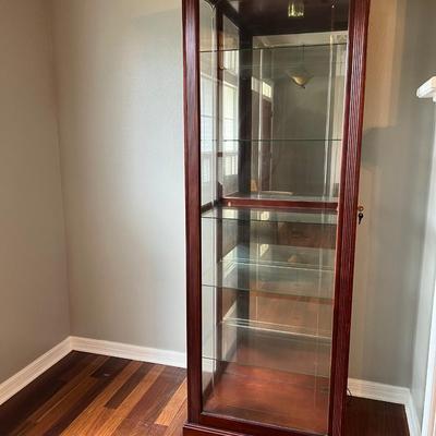 PULASKI KEEPSAKE Sliding Door Curio Cabinet With 5 Glass Shelves (A)