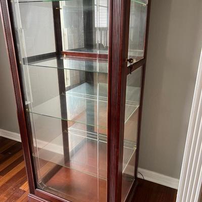 PULASKI KEEPSAKE Sliding Door Curio Cabinet With 5 Glass Shelves (B)