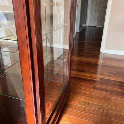 PULASKI KEEPSAKE Sliding Door Curio Cabinet With 5 Glass Shelves (B)