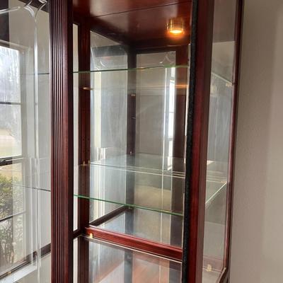 PULASKI KEEPSAKE Sliding Door Curio Cabinet With 5 Glass Shelves (B)