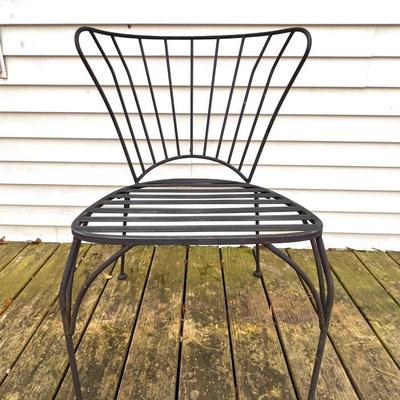 Round Back Iron Chair Set