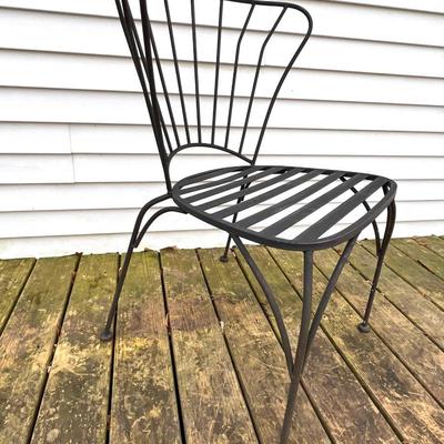 Round Back Iron Chair Set