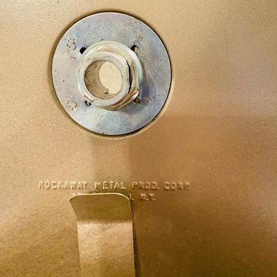 3 Safes (GR-SL)