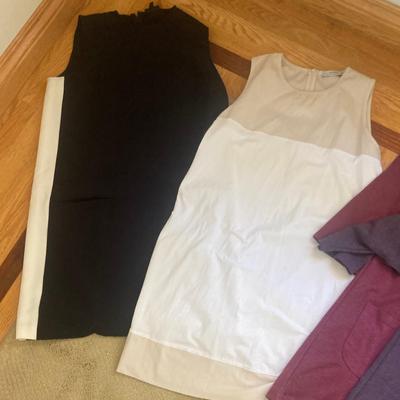 Lot of 9 dresses, size medium