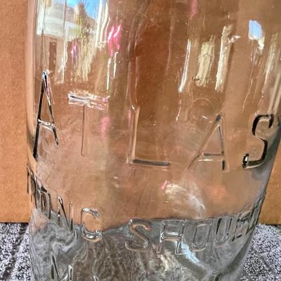 Antique Atlas Strong Shoulder 64oz Ounce Clear Glass Mason Jar 9.5