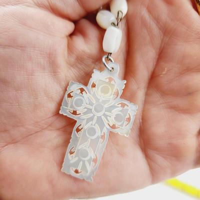 MADE IN BETHLEHEM - MOTHER OF PEARL CHAIN NECKLACE