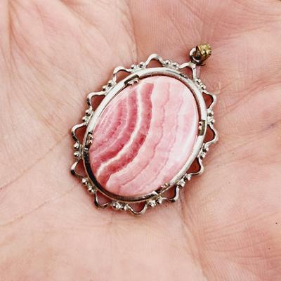 VINTAGE RHODINITE SILVER TONED PENDANT