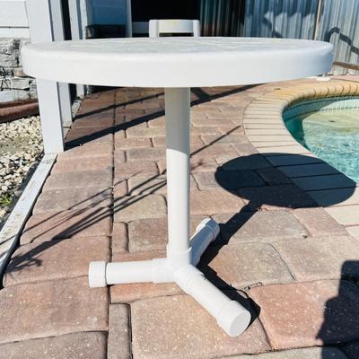 Outdoor Towel Drying Rack and Tables (L-JM)