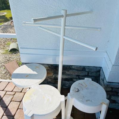 Outdoor Towel Drying Rack and Tables (L-JM)