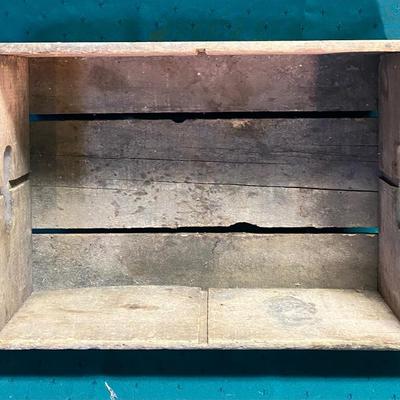 Vintage Canada Dry Soda Crate