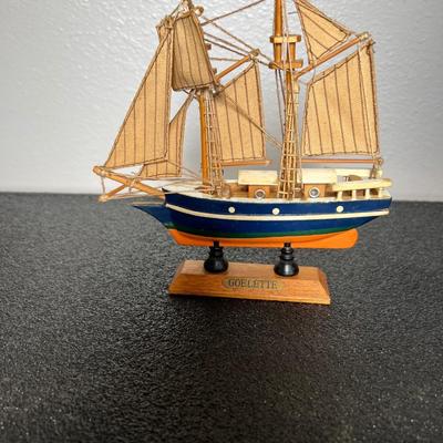HMS ENDEAVOUR, SLOOP, and GOELEETTE