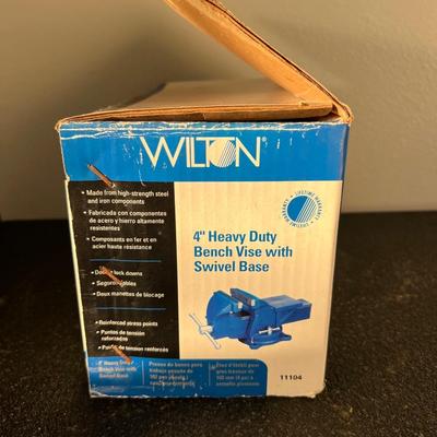 Wilton 4â€ Heavy Duty Bench Vise w/ Swivel Base