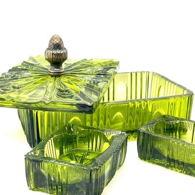 Indiana Glass Cigarette Set