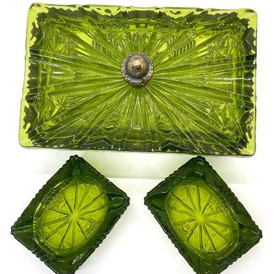 Indiana Glass Cigarette Set