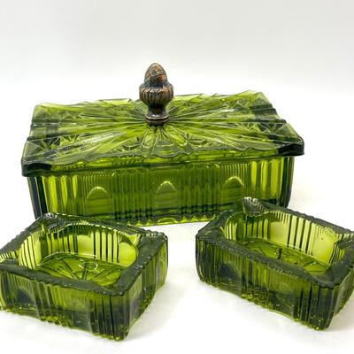 Indiana Glass Cigarette Set
