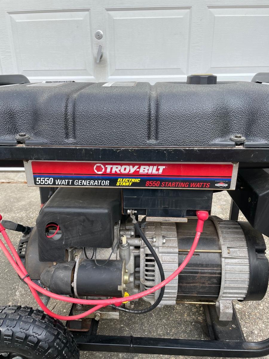 Troy Bilt Briggs & Stratton 5550 Watt Generator