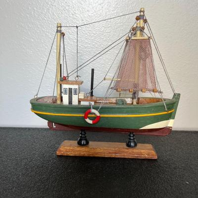 PAMIR, Shrimp boat and Two Unnamed.