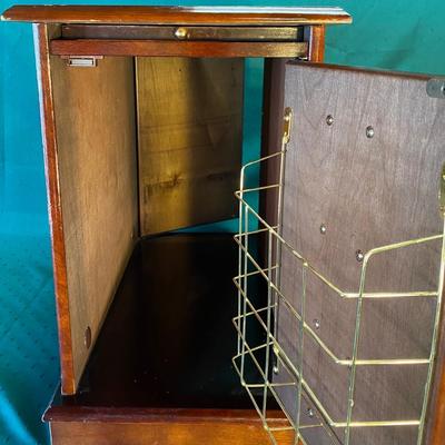 Cabinet EndTable W/ Magazine Rack