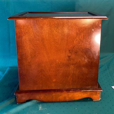 Cabinet EndTable W/ Magazine Rack