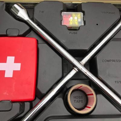 LOT126M: VersaPak Power Tools & Auto Emergency Tool Set