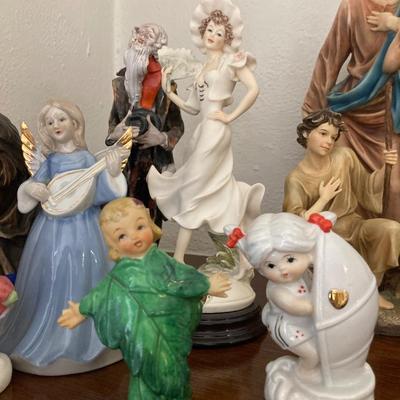 Lot of decorative items