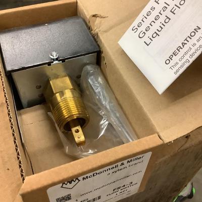McDonnell & Miller FS4-3 General Purpose Flow Switch 114400 1" NIB