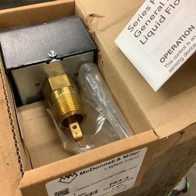 McDonnell & Miller FS4-3 General Purpose Flow Switch 114400 1