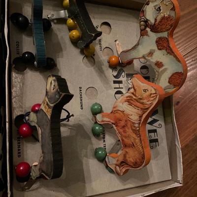1932 Woodsie Wee Pets Toy