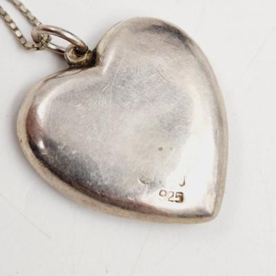 . 925 SILVER STAMPED HEART NECKLACE