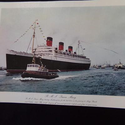 4 PICTURES. QUEEN MARY, QUEEN ELIZABETH, MICHEALANGELO.