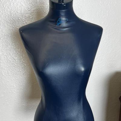 AERO Mannequin Dress Form 