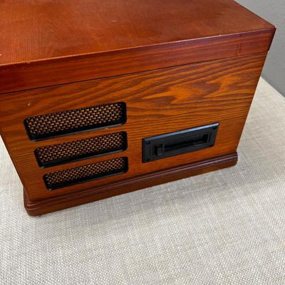 Crosley Stereo Turn Table, Radio, Also a Cassette Player