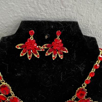 Vintage Rhinestone Red Necklace & Earrings. 