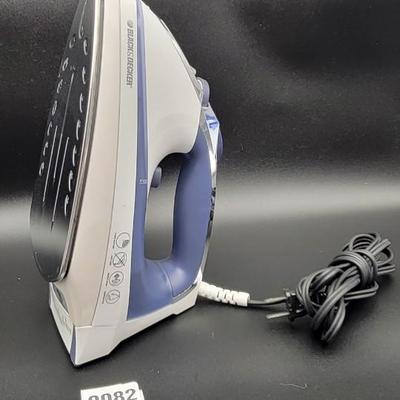 Black and Decker Iron