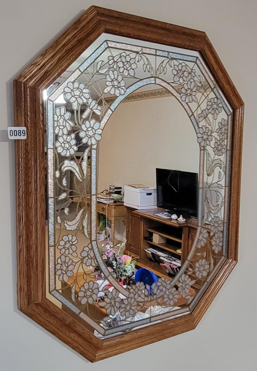 Beautiful Mirror | EstateSales.org