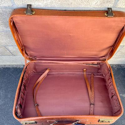 Lot of 3 Vintage Suitcases Functional