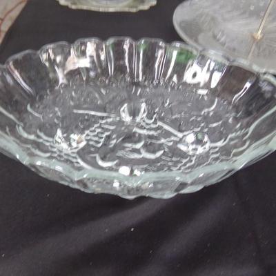 GLASSWARE LOT 0F 4. #4.