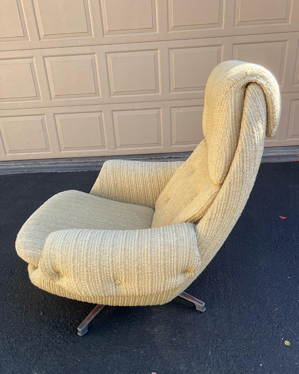 Old discount egg chair