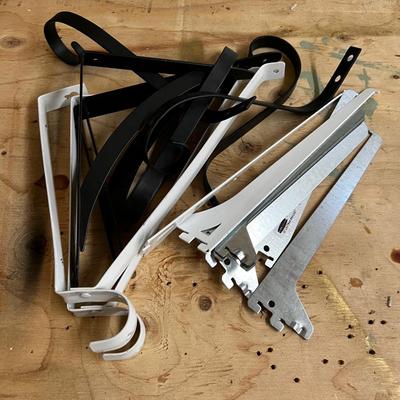 Pile  O Shelf Brackets 